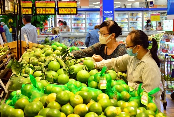 Các loại đặc sản vùng miền đang lấy lại vị thế ngay trên sân nhà. Ảnh: T.L.