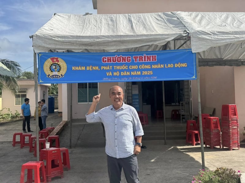 Diễn viên Quốc Thuận vui mừng khi cùng BTC tham gia chương trình