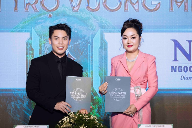 Hoa hậu Hoàng Thanh Nga ký tài trợ vương miện cho cuộc thi
