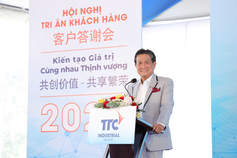 Ông Đặng Văn Thành - Chủ tịch Tập đoàn TTC phát biểu tại sự kiện, đồng thời chia sẻ kinh nghiệm quản trị và điều hành doanh nghiệp.