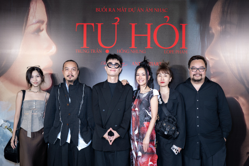 MV-Tu-Hoi-Hong-Nhung-Hop-Bao-6