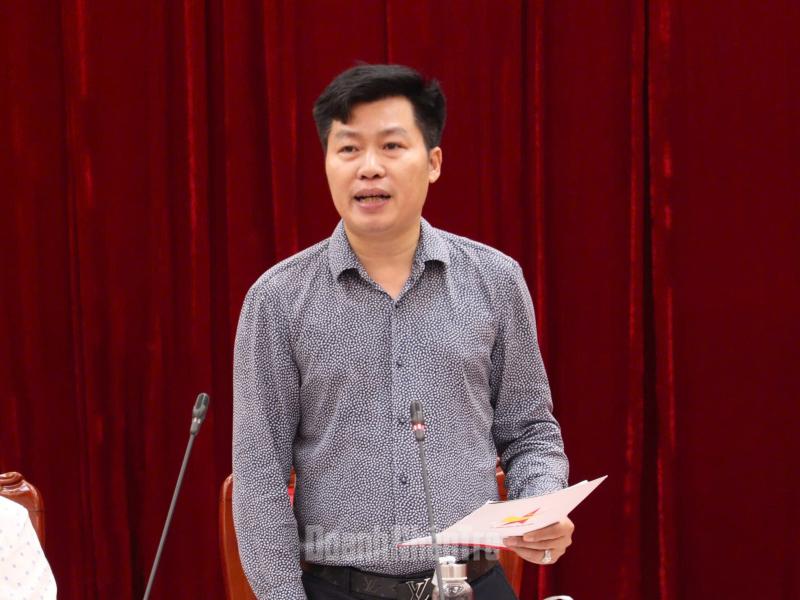 Phó Chủ tịch Hội DNT Việt Nam - Hoàng Công Đoàn phát biểu tại buổi làm việc.