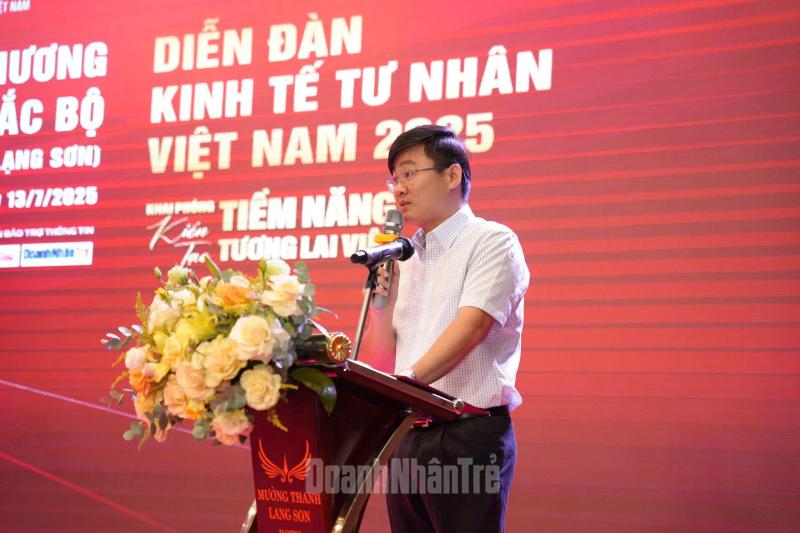 Ông Đàm Văn Tiến, Phó Chủ tịch Hội Doanh nhân trẻ Cao Bằng phát biểu.