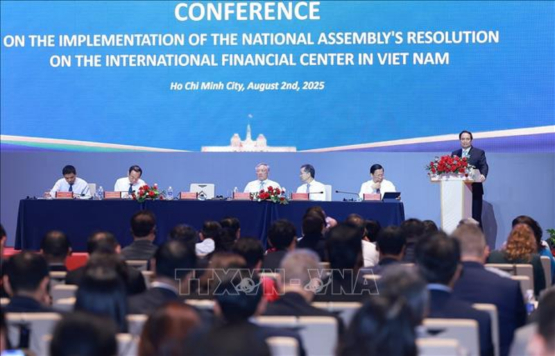 Thủ tướng Phạm Minh Chính, Trưởng Ban Chỉ đạo quốc gia về Trung tâm tài chính quốc tế tại Việt Nam phát biểu chỉ đạo. Ảnh: Dương Giang/TTXVN