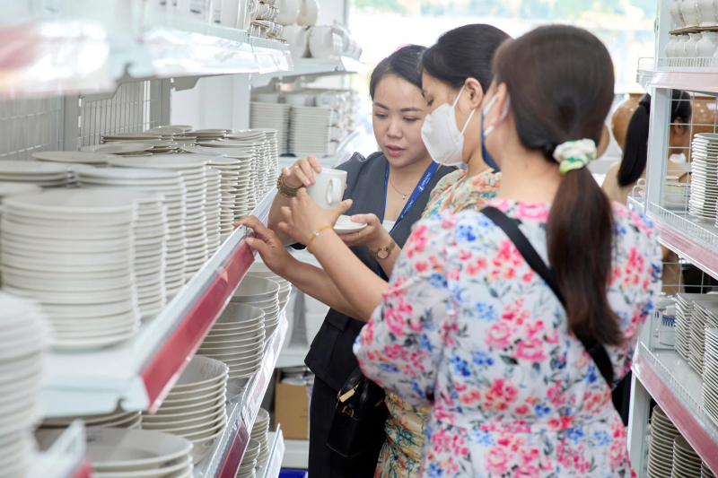 Mục tiêu của Minh Long là muốn mở rộng cơ hội tiếp cận sản phẩm sứ Việt chất lượng cho nhiều phân khúc khách hàng, với trải nghiệm mua sắm gần gũi và thiết thực