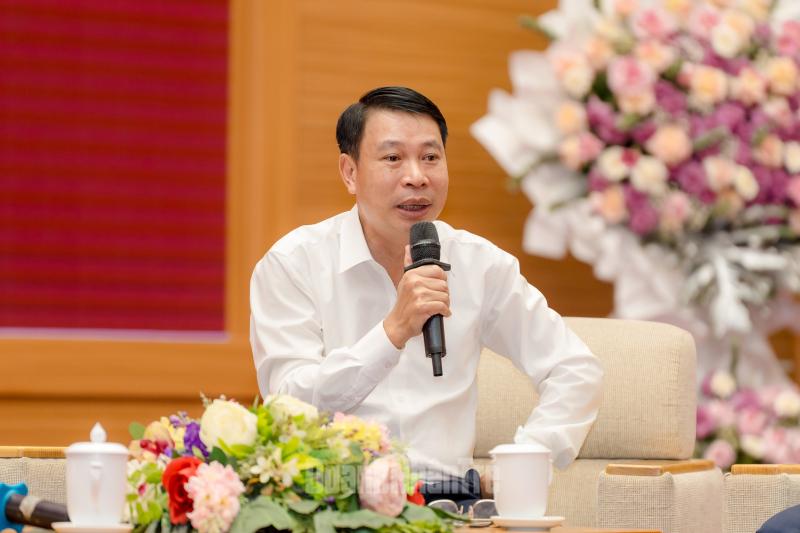 Phó Chủ tịch UBND tỉnh Phú Thọ Nguyễn Khắc Hiếu trực tiếp giải đáp các kiến nghị của doanh nghiệp.