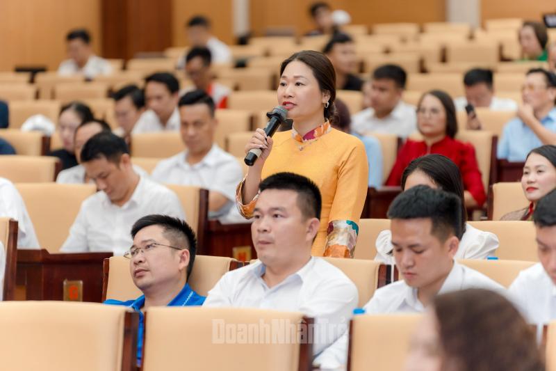 Các doanh nhân, doanh nghiệp nêu kiến nghị.