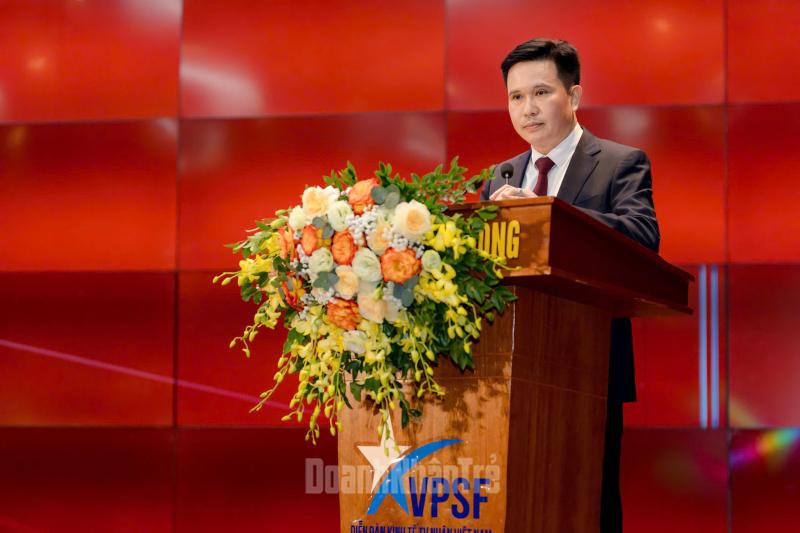 Ông Nguyễn Đức Cường, Chủ tịch Hội Doanh nhân trẻ Ninh Bình (mới) phát biểu.