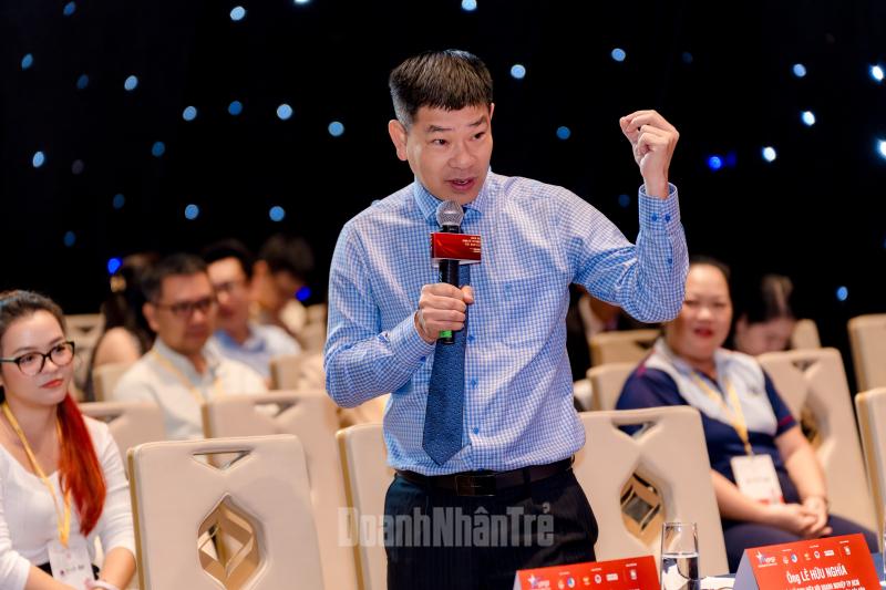 Ông Lê Hữu Nghĩa phát biểu tại Phiên đối thoại.