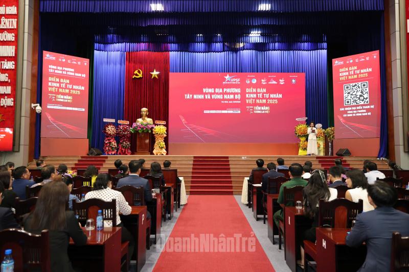 Toàn cảnh Phiên đối thoại