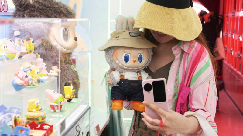 Pop Mart đã trở thành một trong những công ty đồ chơi có giá trị nhất thế giới nhờ vào cơn sốt Labubu. Ảnh: FT