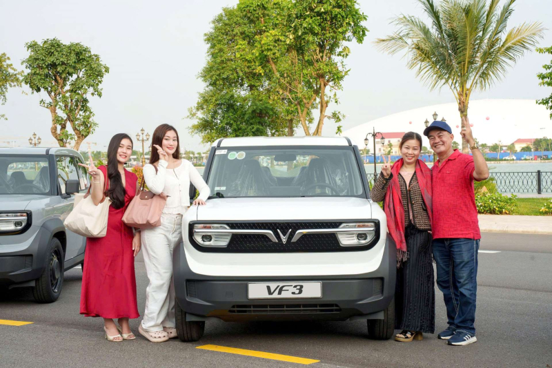 Kỳ Duyên (22 tuổi, TP.HCM) dự định tự mình lái xe VF 3 đưa gia đình đi du lịch