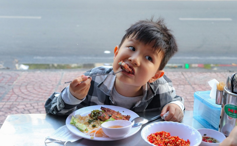 Cơm tấm: Cao lương mỹ vị của tuổi thơ. Ảnh: Internet