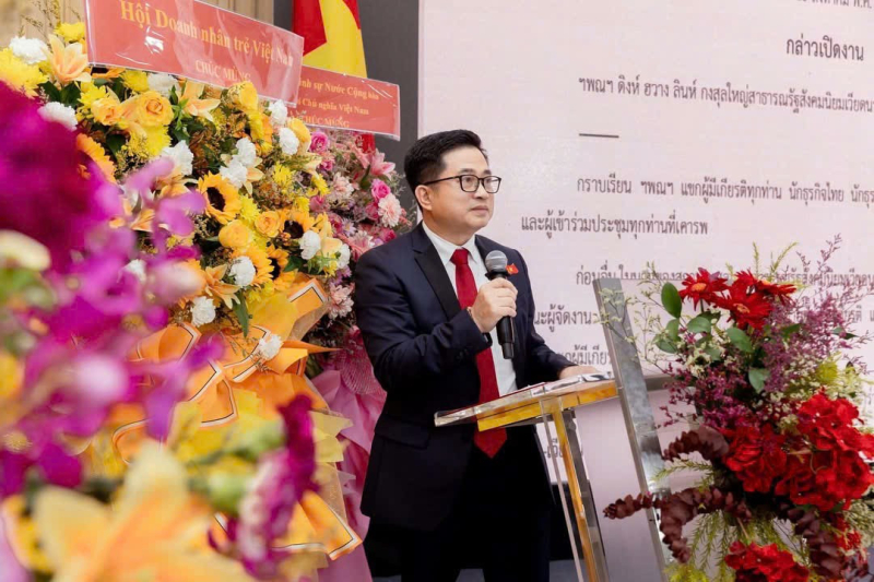 Tổng lãnh sự Việt Nam tại Khỏn Kèn (Thái Lan) Đinh Hoàng Linh phát biểu.