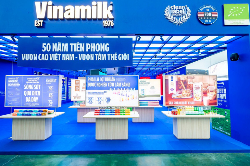 Không gian triển lãm của Vinamilk được thiết kế hiện đại, gần gũi và đầy sáng tạo. Ảnh: Vi Nam