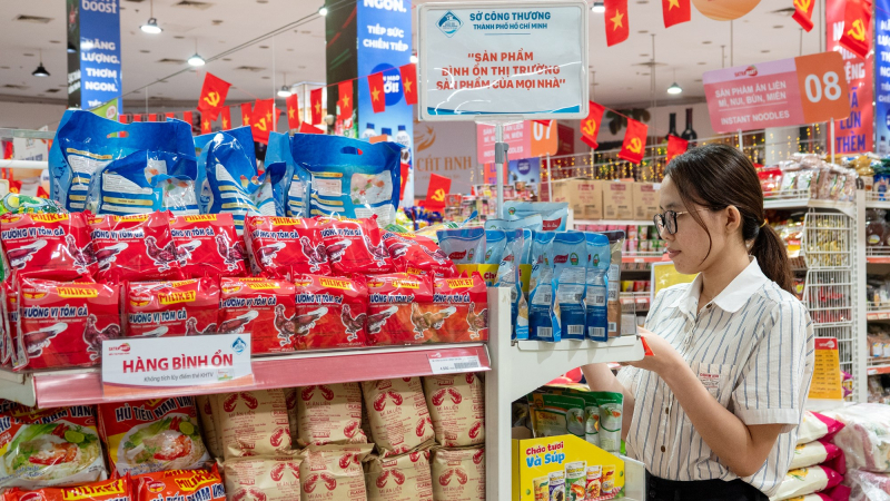 SATRA đang phối hợp với các địa phương để tiêu thụ sản phẩm OCOP, đặc sản vùng miền, góp phần thúc đẩy nông nghiệp xanh và phát triển bền vững. Ảnh: SATRA