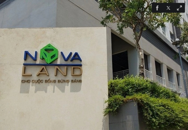 Logo của Novaland trên cổng vào một dự án bất động sản. Ảnh: Novaland