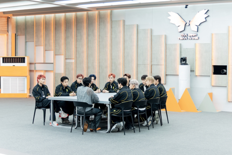 Các tân binh tuân thủ qui trình đào tạo nghiêm ngặt