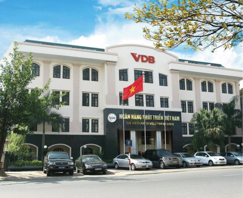 KTNN đã thẳng thắn chỉ tên Ngân hàng Phát triển Việt Nam (VDB) với khoảng 2,5ha đất tại 5 cơ sở đang bị bỏ trống hoàn toàn. Ảnh minh họa