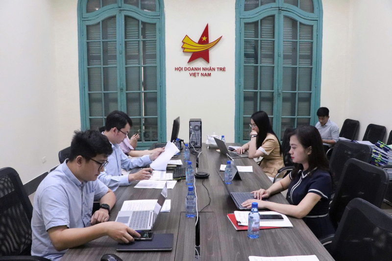 z7728893669569_365e7770d476d82d5217c0e91904ac0c