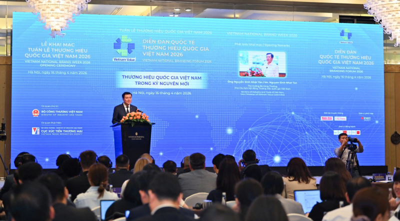 Quang cảnh lễ khai mạc.