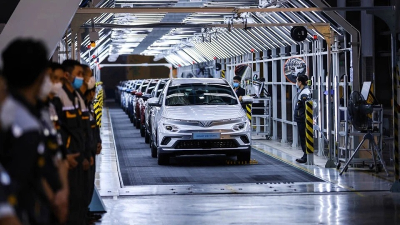 Bộ tài chính đề xuất miễn lệ phí trước bạ ô tô điện đến hết năm 2030