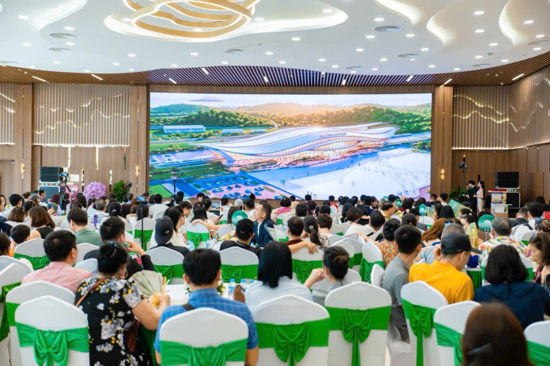 Vinhomes Global Gate Hạ Long nhận “cơn mưa” booking nhờ chính sách siêu ưu đãi từ Vinhomes