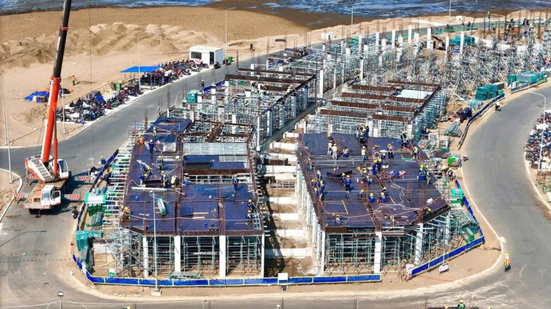 Hàng nghìn căn nhà phố tại khu Vịnh Tiên đang được thi công gấp rút và hoàn thành trong năm nay 2026