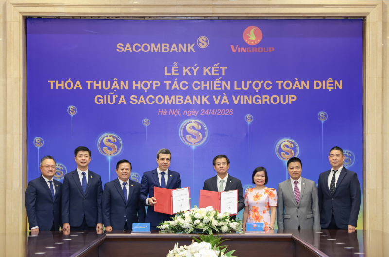 Việc ký kết hợp tác chiến lược giữa SACOMBANK và Vingroup không chỉ mở ra cơ hội phát triển mới cho cả hai bên mà còn góp phần tăng cường kết nối giữa lĩnh vực tài chính - ngân hàng với các ngành kinh tế mũi nhọn.