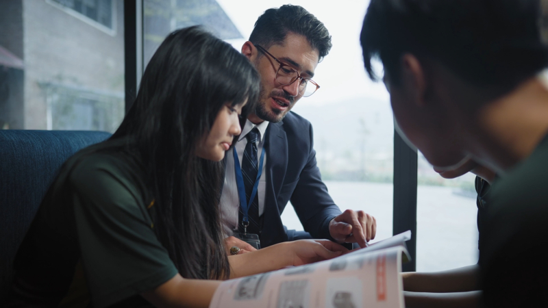 Trong năm học tới, trường sẽ tuyển thêm giáo viên nước ngoài, chiếm 50% tổng số giáo viên của trường.