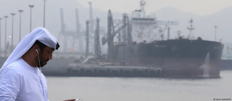 UAE, từng là thành viên của Các Tiểu vương quốc Ả Rập Thống nhất, đã gia nhập liên minh dầu mỏ OPEC năm 1967. Ảnh: DW