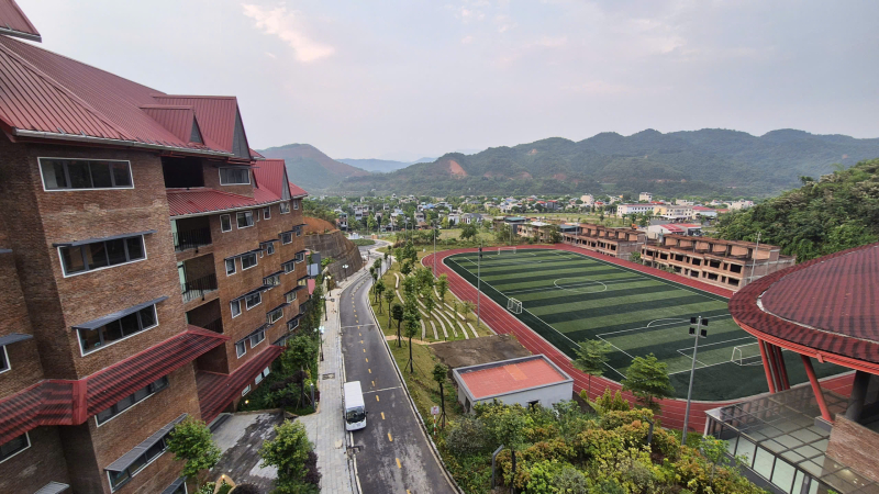 Một góc của trường nhìn từ trên phòng nội trú