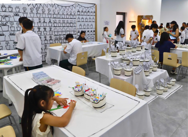 Tại Triển lãm Nghệ thuật Thị giác lần thứ tư của ACVN