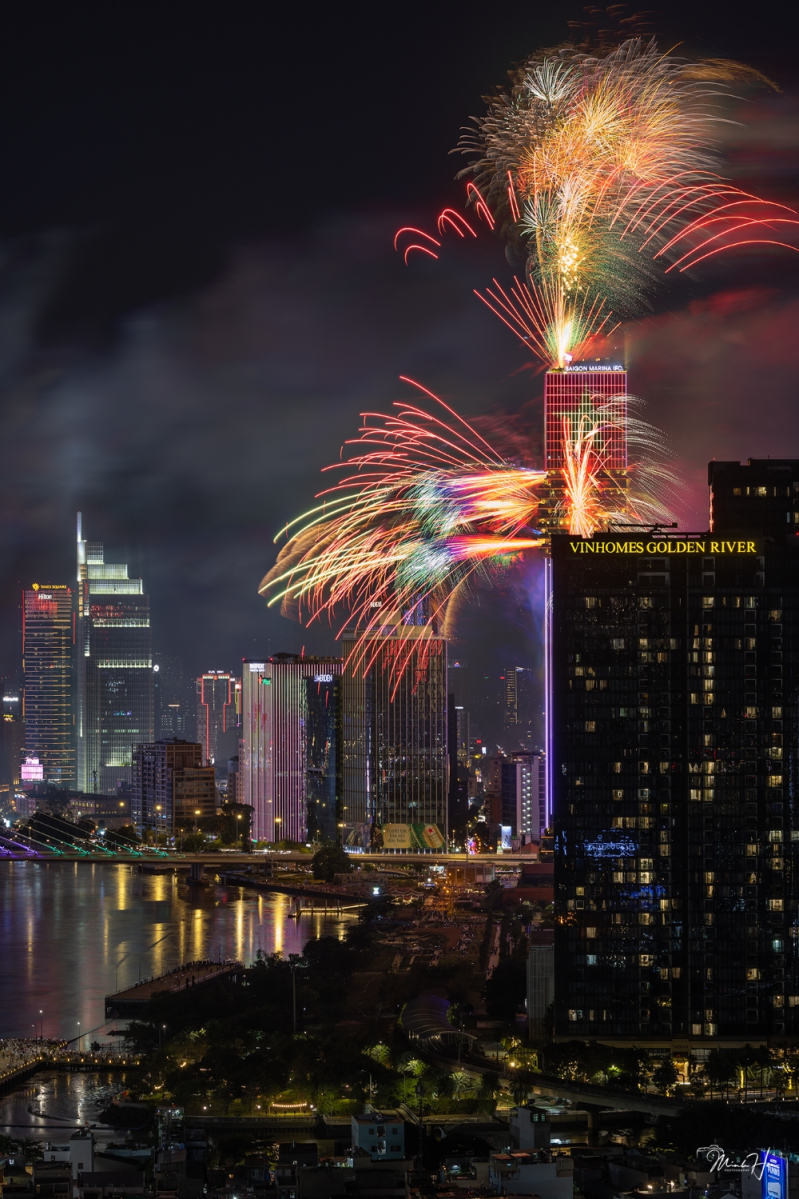 Một góc tòa tháp Saigon Marina IFC