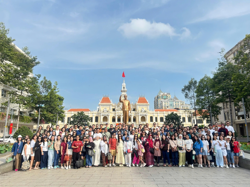 TP.HCM chào đón đoàn khách quốc tế quy mô lớn gồm 890 thành viên đến từ Công ty bảo hiểm Allianz Indonesia