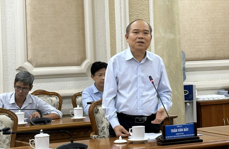  Phó Chủ tịch UBND TPHCM Trần Văn Bảy phát biểu tại buổi làm việc. Ảnh: THANH HIỀN