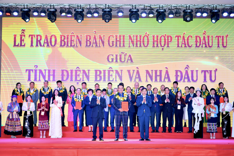 Tại Lễ trao Biên bản ghi nhớ hợp tác đầu tư giữa UBND tỉnh Điện Biên và nhà đầu tư
