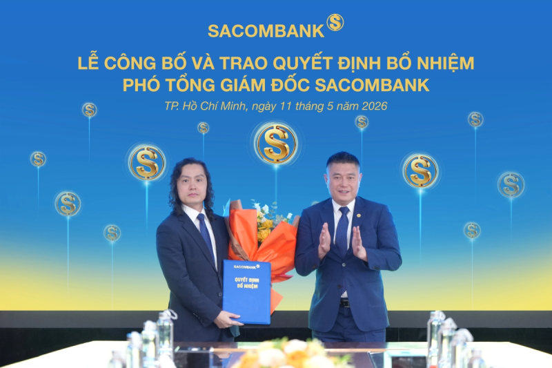 Ông Nguyễn Đức Thụy – Phó Chủ tịch thường trực HĐQT trao Quyết định bổ nhiệm Phó Tổng Giám đốc cho ông Lưu Danh Đức