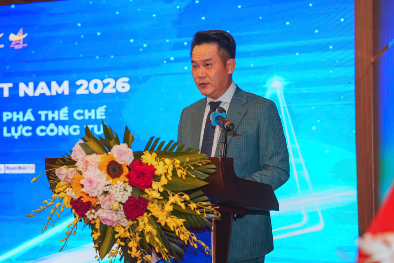 Chủ tịch Hội DNT Việt Nam Đặng Hồng Anh phát biểu khai mạc sự kiện