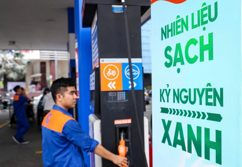 Dự kiến Petrolimex hoàn thành việc chuyển đổi sang kinh doanh xăng E10 vào ngày 20/5.
