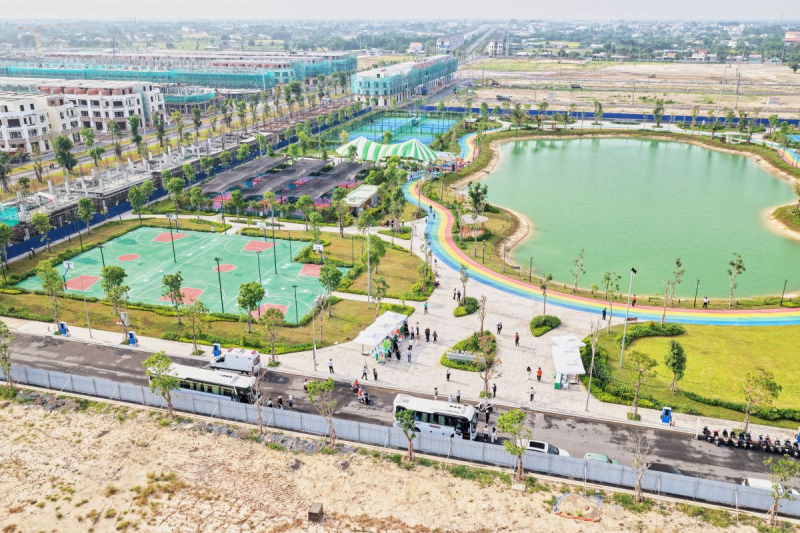 Tính đến tháng 5/2026, nhiều tiện ích vui chơi, giải trí tại Vinhomes Green City đã hoàn thiện