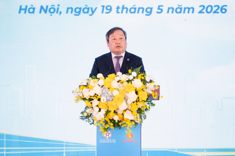 Ông Vũ Đại Thắng - Ủy viên Trung ương Đảng, Phó Bí thư Thành ủy, Chủ tịch UBND Thành phố Hà Nội phát biểu tại lễ khởi công
