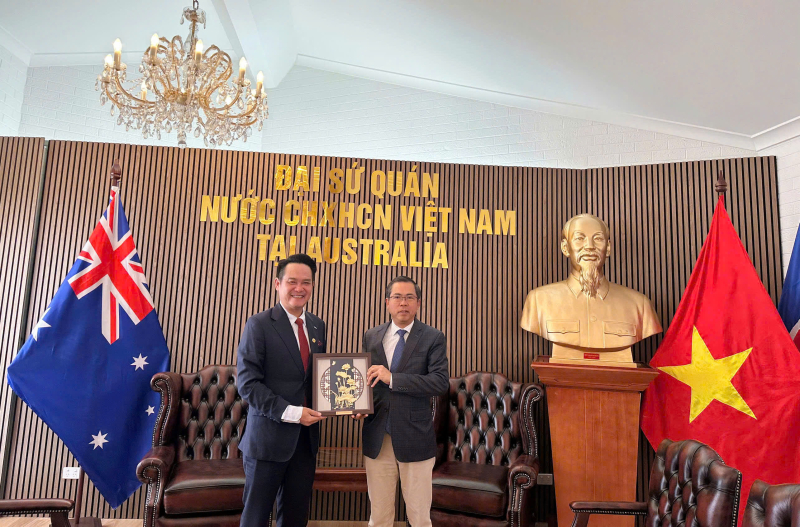 Đại sứ Việt Nam tại Australia Phạm Hùng Tâm đánh giá cao chuyến công tác của Hội Doanh nhân trẻ Việt Nam