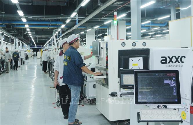 Công ty TNHH Wistron Infocomm Việt Nam là doanh nghiệp FDI đầu tư vào Khu công nghiệp Đồng Văn III, tỉnh Ninh Bình. Ảnh minh họa: Nguyễn Chinh/TTXVN.