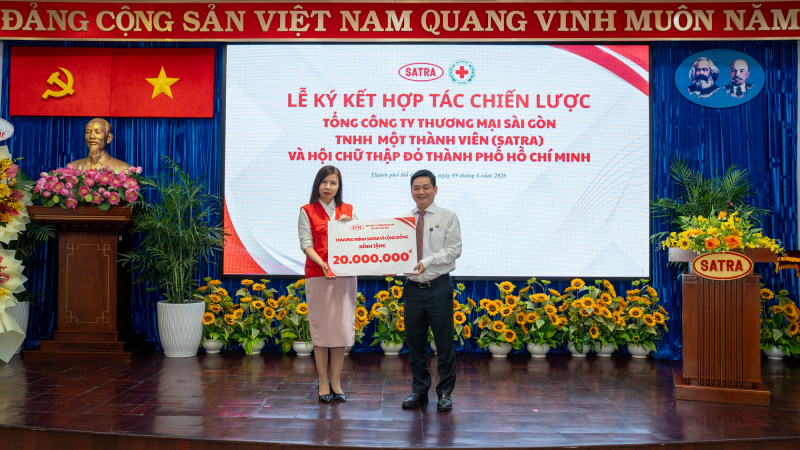 SATRA ủng hộ chương trình “Hành trình đỏ” hưởng ứng Ngày Quốc tế người hiến máu 20 triệu đồng