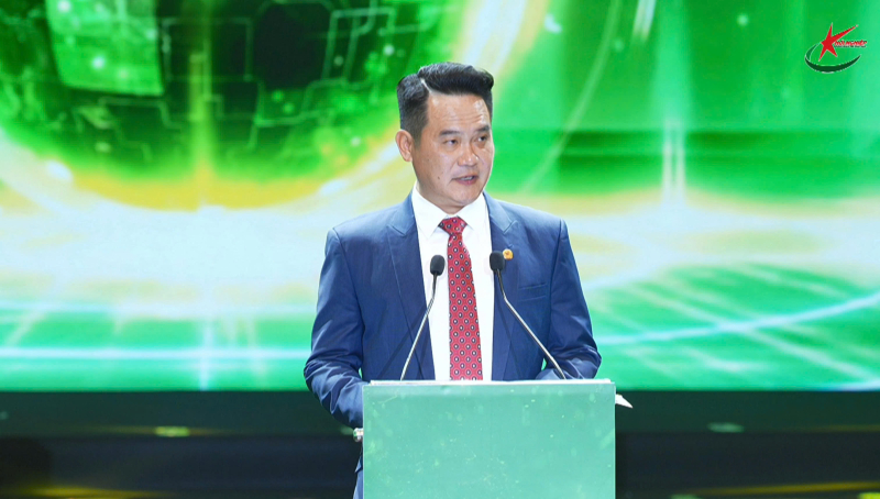 Ông Đặng Hồng Anh - Phó Chủ tịch Hội Liên hiệp Thanh niên Việt Nam, Chủ tịch Hội Doanh nhân trẻ Việt Nam phát biểu tại buổi lễ.