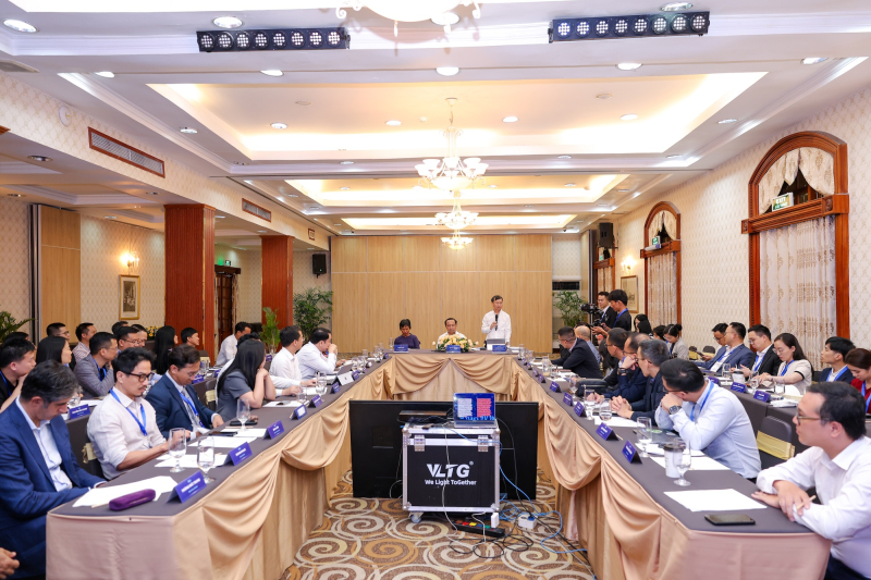 Khách mời tham gia toạ đàm