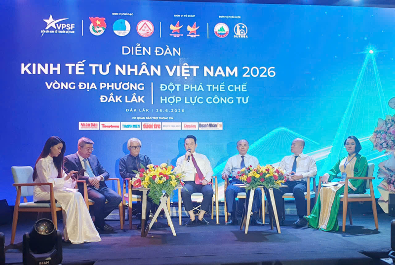 Tại phiên đối thoại