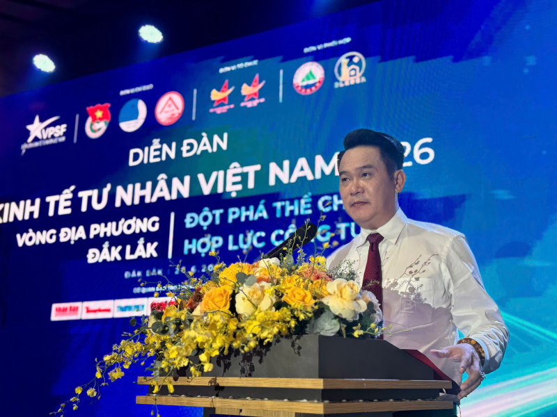 Ông Đặng Hồng Anh, Chủ tịch Hội Doanh nhân trẻ Việt Nam phát biểu khai mạc diễn đàn