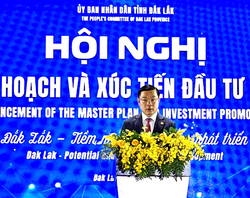 Ông Đỗ Hữu Huy, Phó Bí thư, Chủ tịch UBND tỉnh Đắk Lắk phát biểu tại hội nghị
